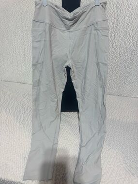 Victoria's Secret Light Gray/Off-White Leggings